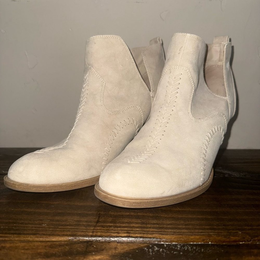 Women's Cream Ankle Boots